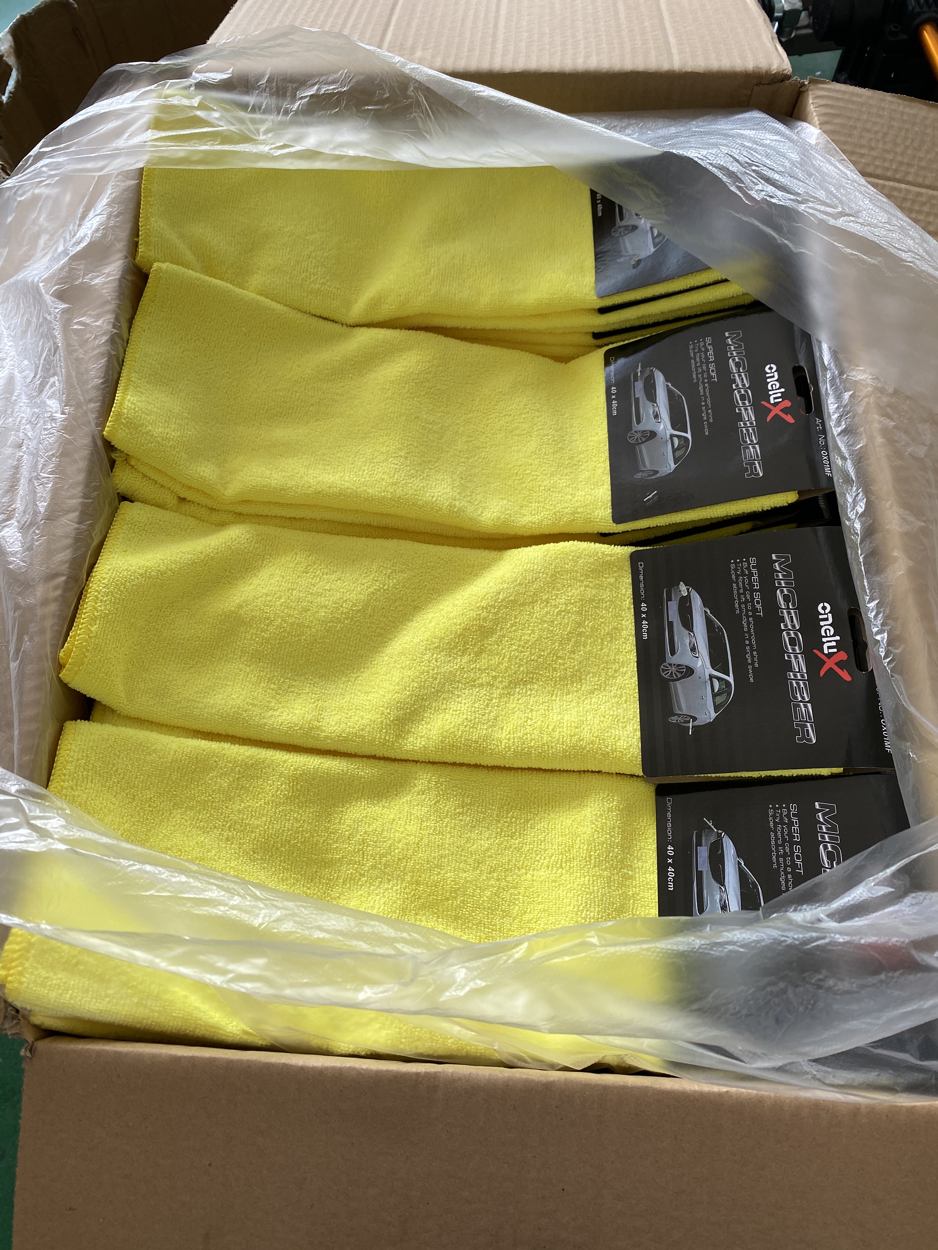 Shipment: Microfiber Car Detailing Polishing Cloth to Germany